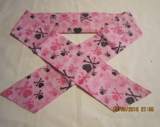 Extra Wide 3" Reusable Non-Toxic Cool Wrap / Neck Cooler  - Motorcycles/Goth - Hearts, Skull & Cross Bones on Pink