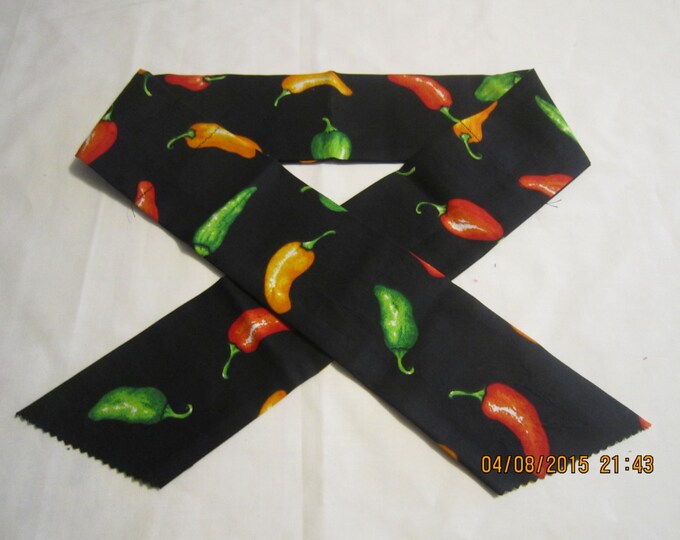 Extra Wide 3" Reusable Non-Toxic Cool Wrap / Neck Cooler  - Peppers - Colored Peppers on Black