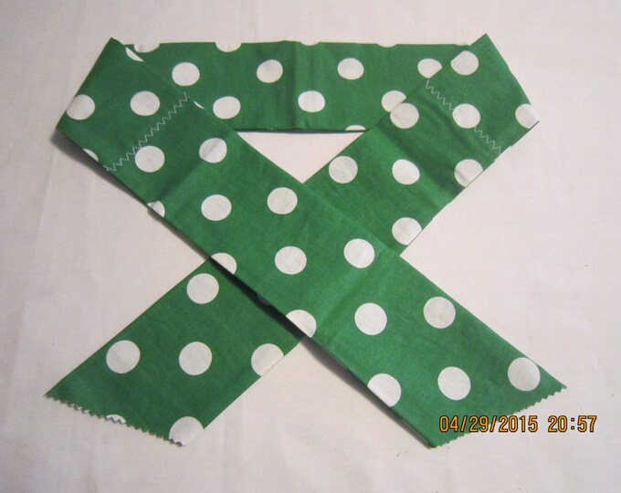 Extra Wide 3" Reusable Non-Toxic Cool Wrap / Neck Cooler  - Large Polka Dots - Green