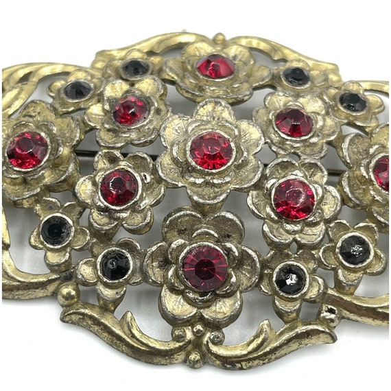 Vintage Large Oval Brass Floral Brooch Red And Bl… - image 2