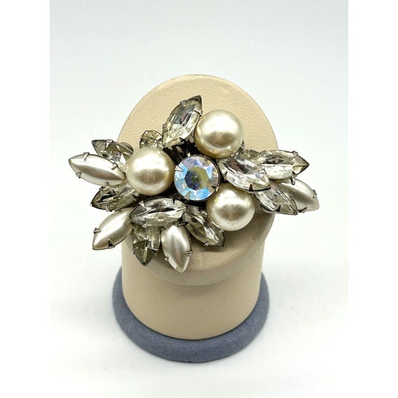 Vtg  Signed Judy Lee Rhinestone Brooch Pearlized … - image 3