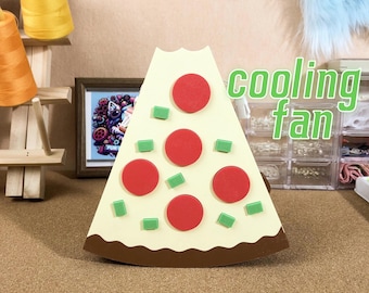 Pizzaslicefläkt, pälskläddräkt, kylande cosplay-handfläkt, 3D-tryckt batteridriven minifläkt, fruktig festivaltillbehör, presentidé