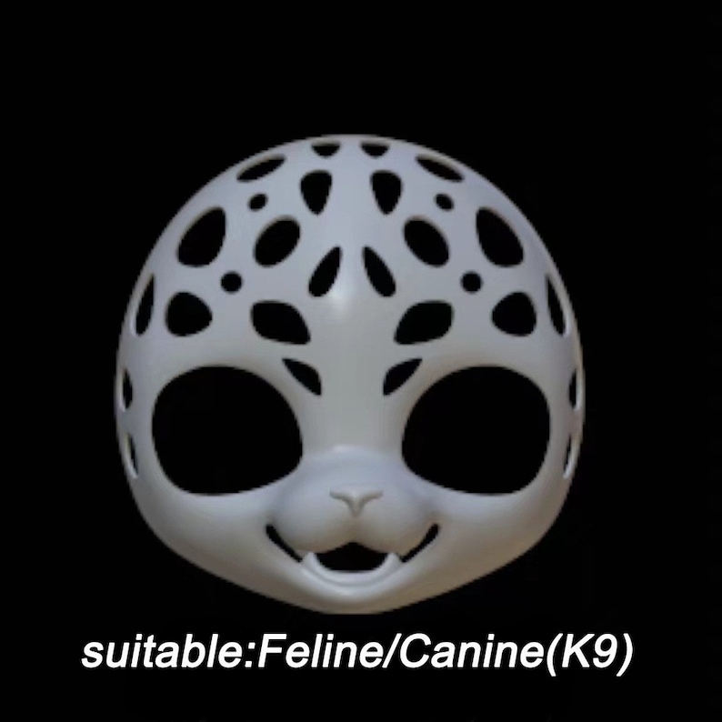 Puede incluir: M&aacute;scara de pl&aacute;stico blanca con un dise&ntilde;o estampado, adecuada para animales felinos o caninos (K9).