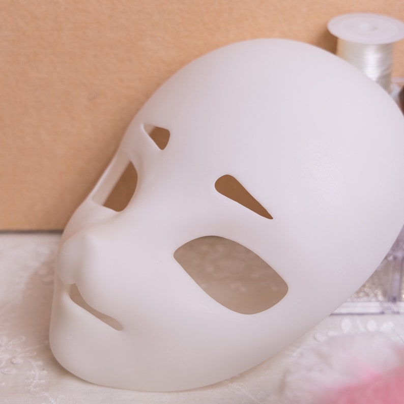Elegant Gentleman Kig fursuit head base in high-quality 3D printed resin, designed for cosplay costumes or decorative displays. Lightweight, durable mask base with smooth finishes, ideal for cosplay enthusiasts seeking a refined, sophisticated look.