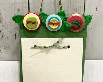 Hanging Note Pad with Button Flowers