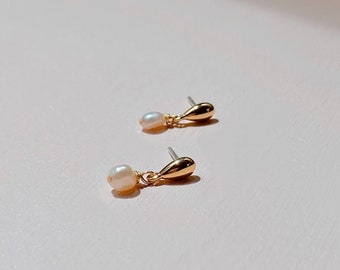 Dainty Cute Earring Pearl Earrings Gold Drop Earring Stud Earrings Thin Gold Earrings Stud Earrings organic minimalist dangle Gift for her