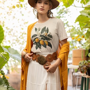 Vintage Lemon Floral T-Shirt – Retro Fruit Shirt for Women – Boho Cottagecore Summer Tee – Gift for Her Garden Lover