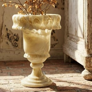 Großer Medici-Topf aus Alabaster/gelblichem Marmor, Belle-Époque-Stil, antiker italienischer, eleganter Steinpflanzer