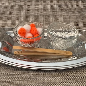 Orange and White Pom Ball Tonging 1:1 Materials for Montessori Children&#39;s House Practical Life Preliminary Transfer Lessons with Metal Tray