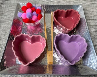 Montessori Valentine&#39;s Day Tonging 1:3 Extension Activity Red, Purple, and Pink Heart Dishes for Practical Life Children&#39;s House Lessons