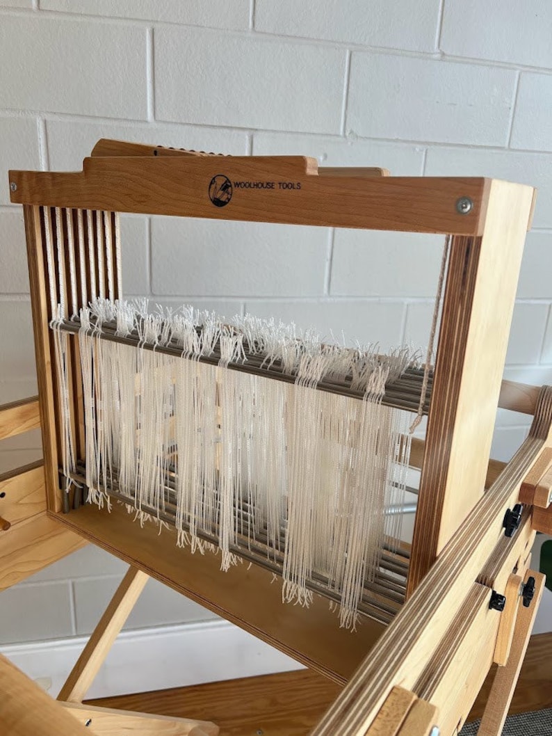 Woolhouse Tools 8-Shaft Norah Table Loom 16 Weaving Width image 8