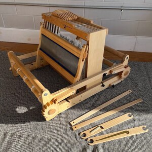 Woolhouse Tools 8-Shaft Norah Table Loom 16 Weaving Width image 4