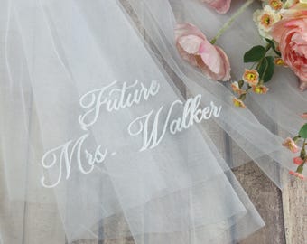 Embroidered Bridal Veil, Personalized embroidery bachelor party veil ,Customize your own veil, Wedding gifts
