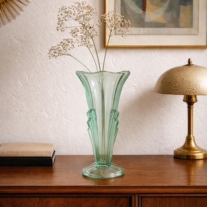 Vaso in vetro verde menta Art Déco: arredamento moderno di metà secolo degli anni '60