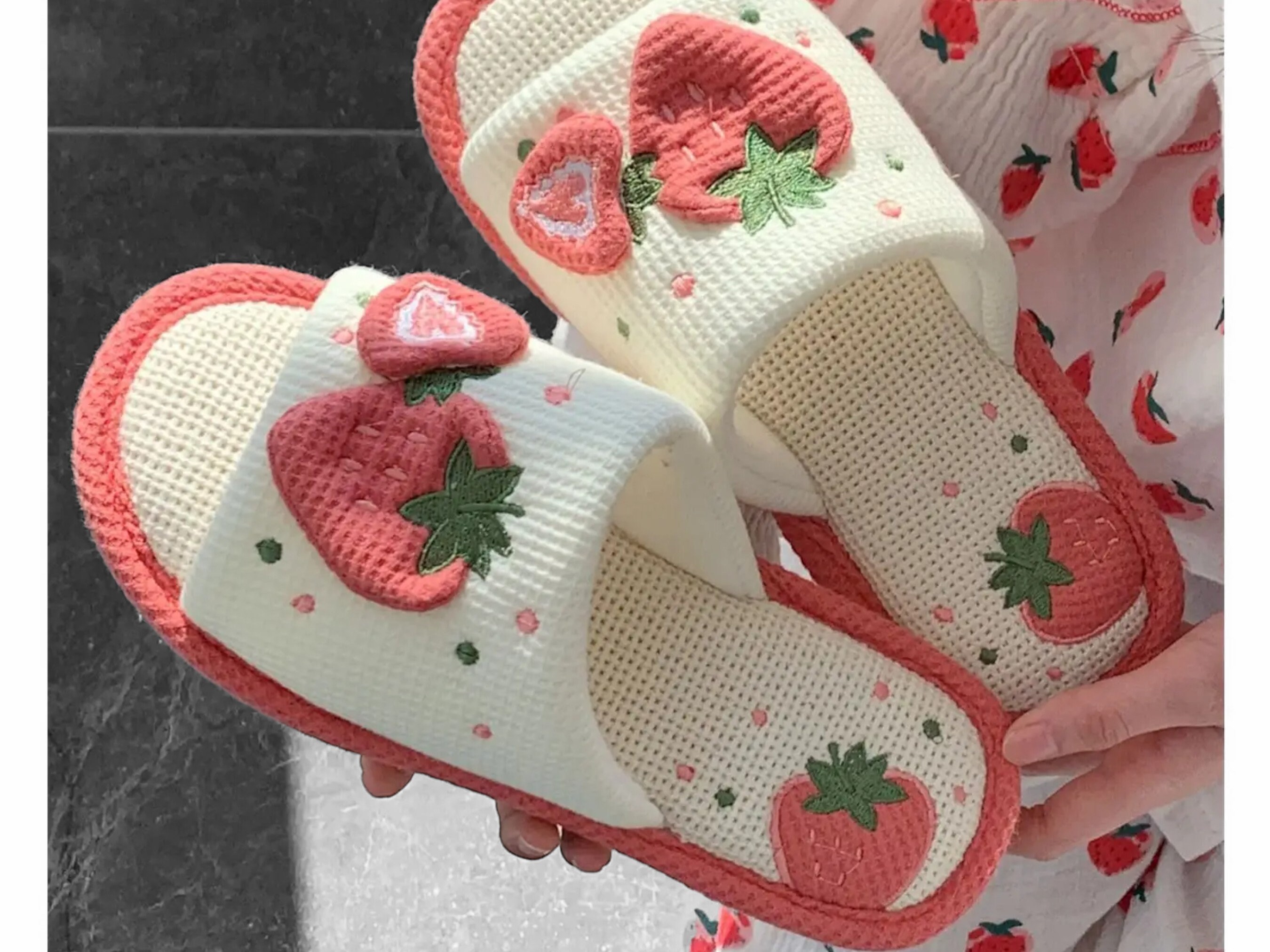 Evil Eyes Slippers For Women Strawberry Slippers Memory Foam Cowboy Cowgirl Hat And Boot Slippers Slip On House Shoes 91dfd2a3 9441 45e5 8de9 49bc111bb982.3d636df08d90bf25a8cd6f1d6ddb929e