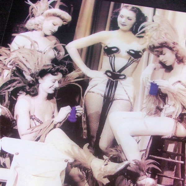 SALE - Knitting Note Cards - Vintage KNIT GLAMOUR Hollywood 1942 - Set of 5 kNotes for kNitters