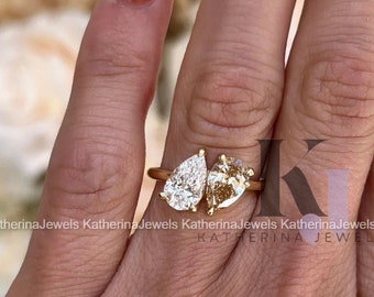 TOI ET MOI Two Stone Moissanite Engagement Ring Moi et Toi Pear Champagne engagement ring Fancy Two Stone Ring Art deco Ring 14K Gold Ring