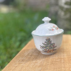 Vintage Eschenbach Harporzellan Ceranova Christmas Sugar Bowl with Lid