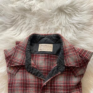 Vintage 1970s Pendleton Red, Green, Brown, Black, Off White Western Shirt with Pearled Snaps, Peaked Yoke and Snapped Pockets - Size Medium