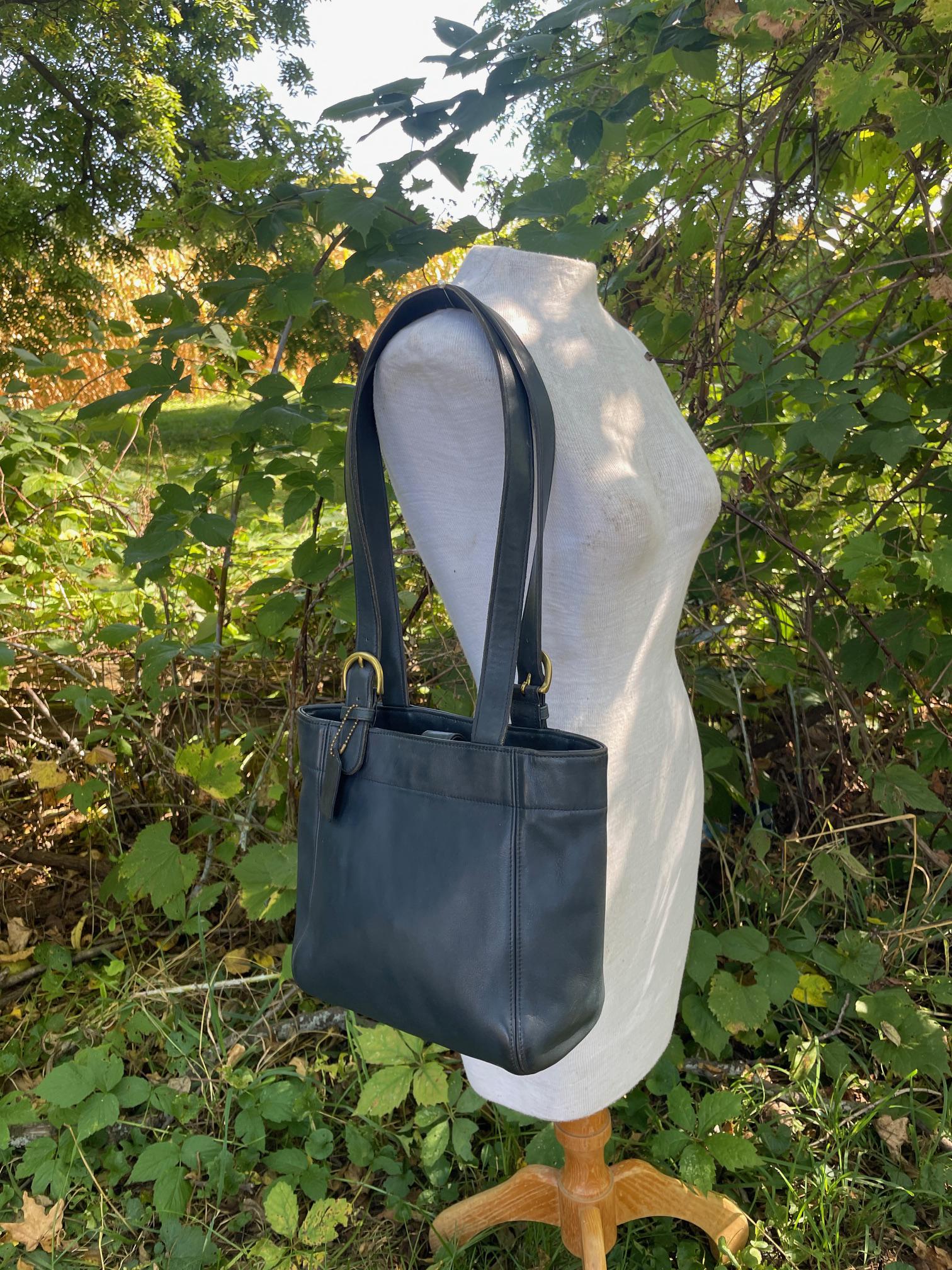 Vintage Coach Soho Buckle Bag in Navy With Brass Hardware With