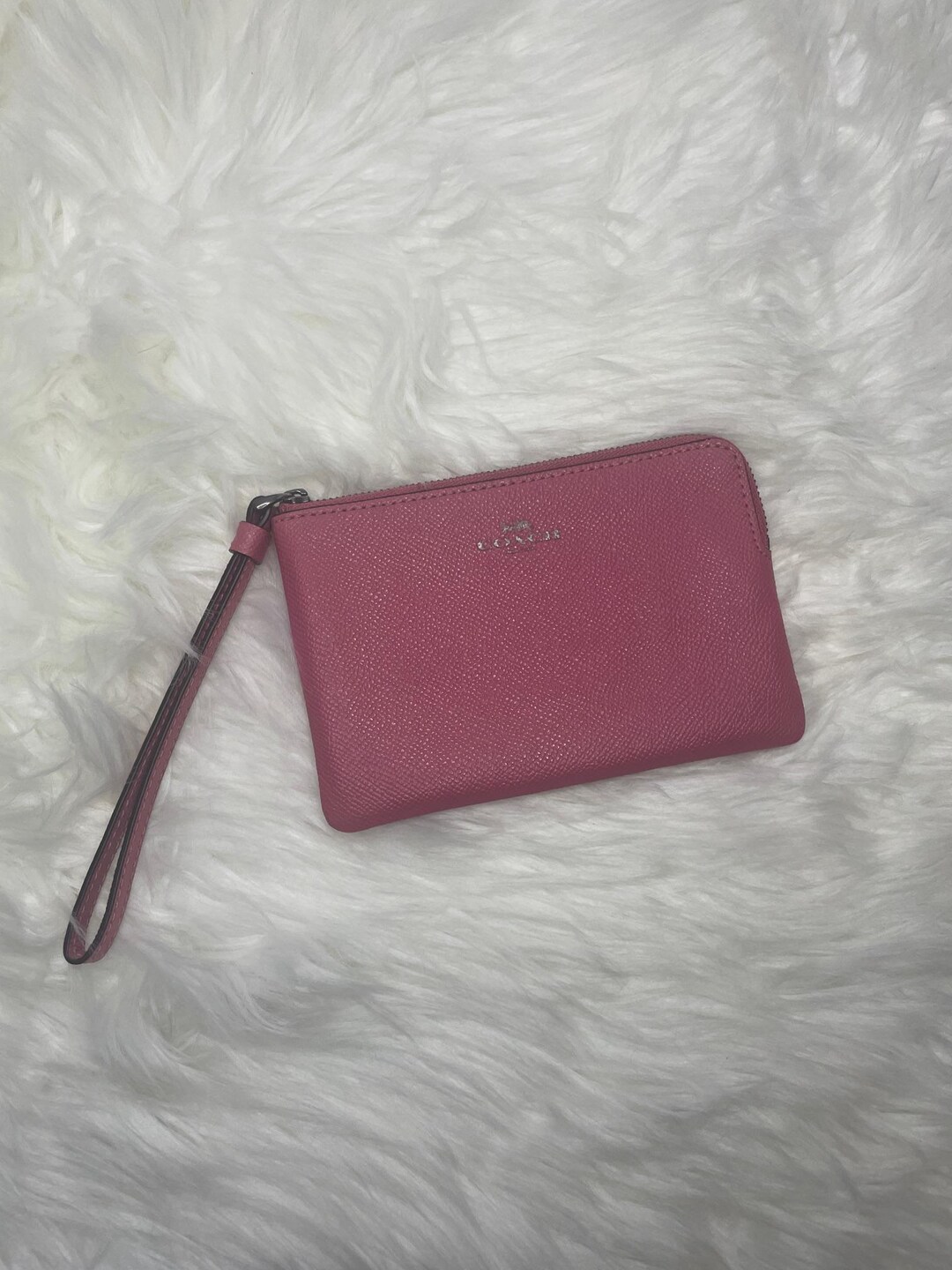 ♡P COACH 58032 - CORNER ZIP WRISTLET - GOLD/POWDER PINK | COACH