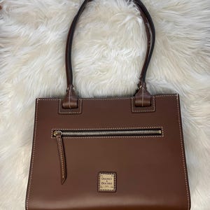 Borsa tote vintage in mogano Dooney and Bourke