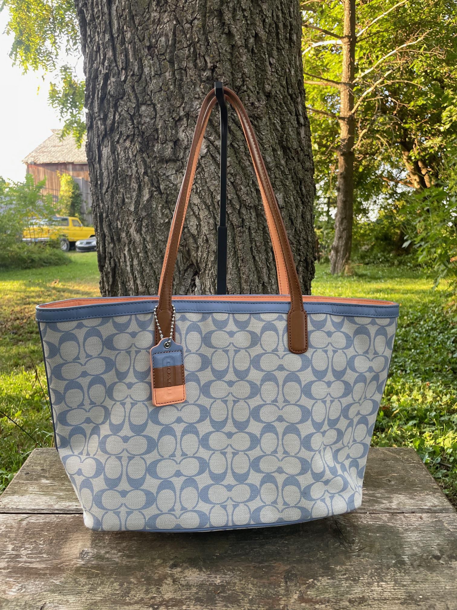 Vintage Coach Legacy Weekend Signature Zip Top Tote Bag in Light