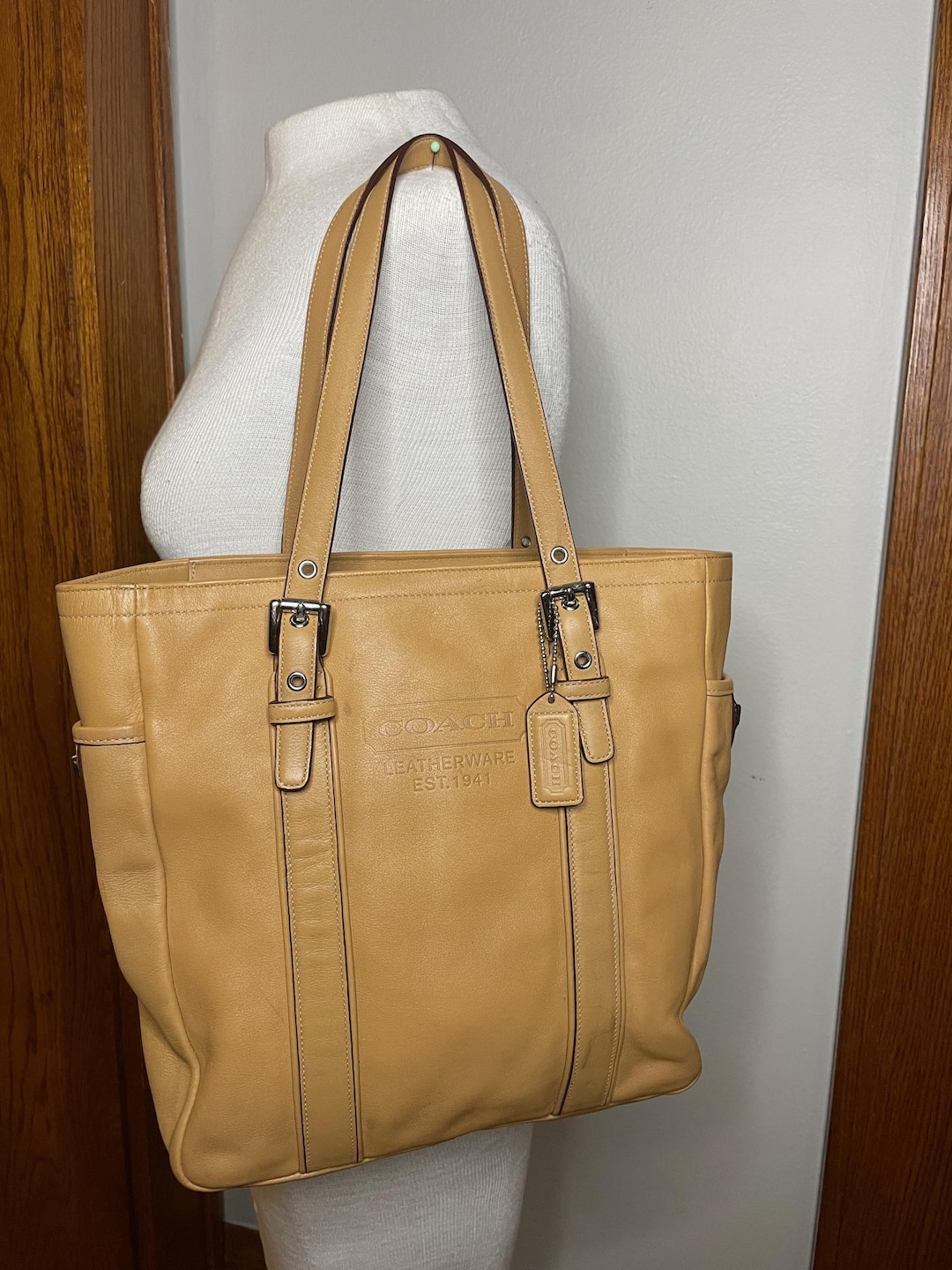 Almost Vintage :) Coach 8E92 Camel Shoulder Tote Bag With