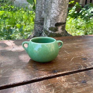Vintage Camark Petite Sugar Bowl en precioso verde