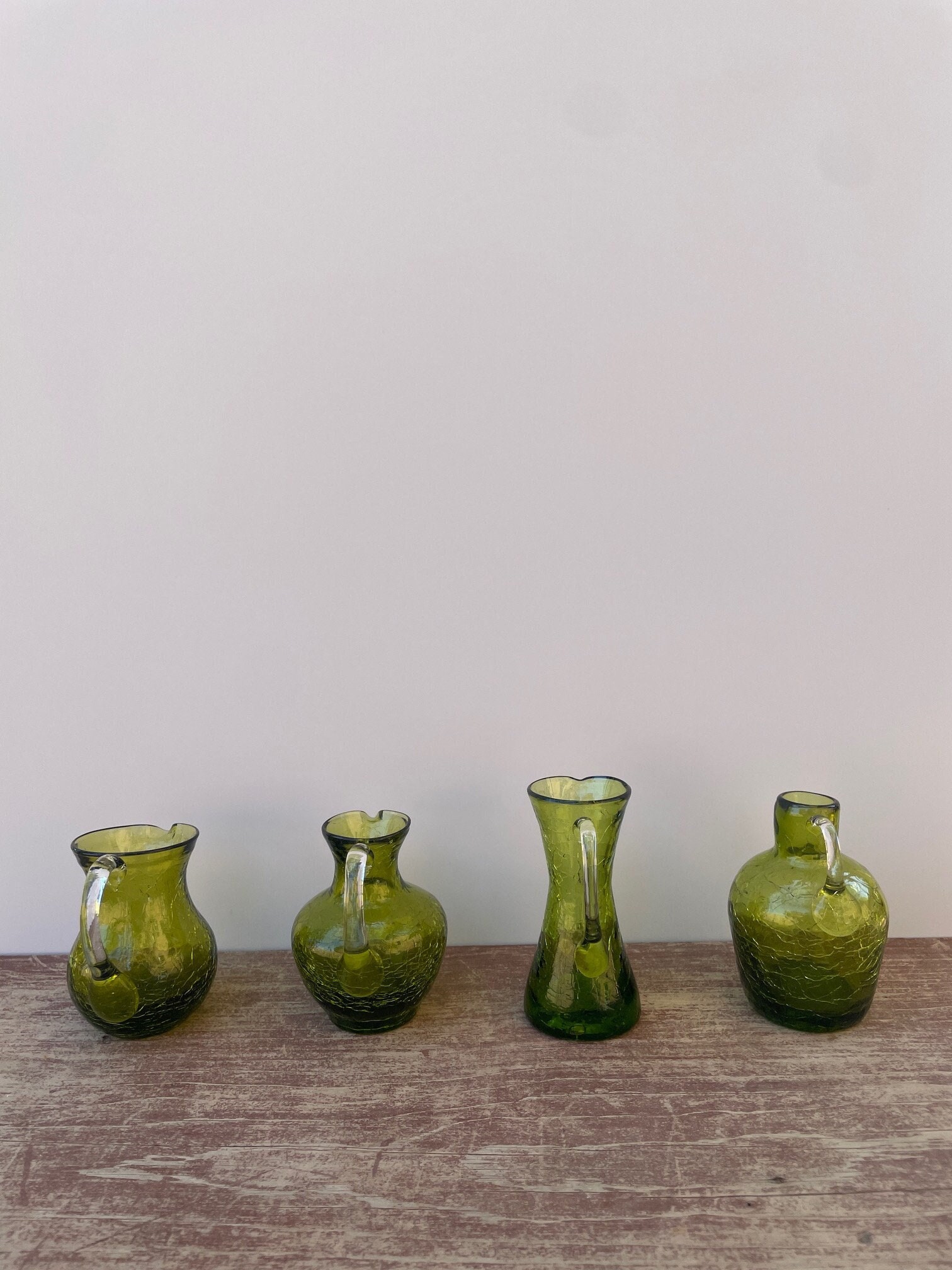 ケルシー・マーフィー作 カメオグラス 花瓶　ガラス彫刻　ピルグリム・グラス社 Pilgrim glass vase - Etsy 日本