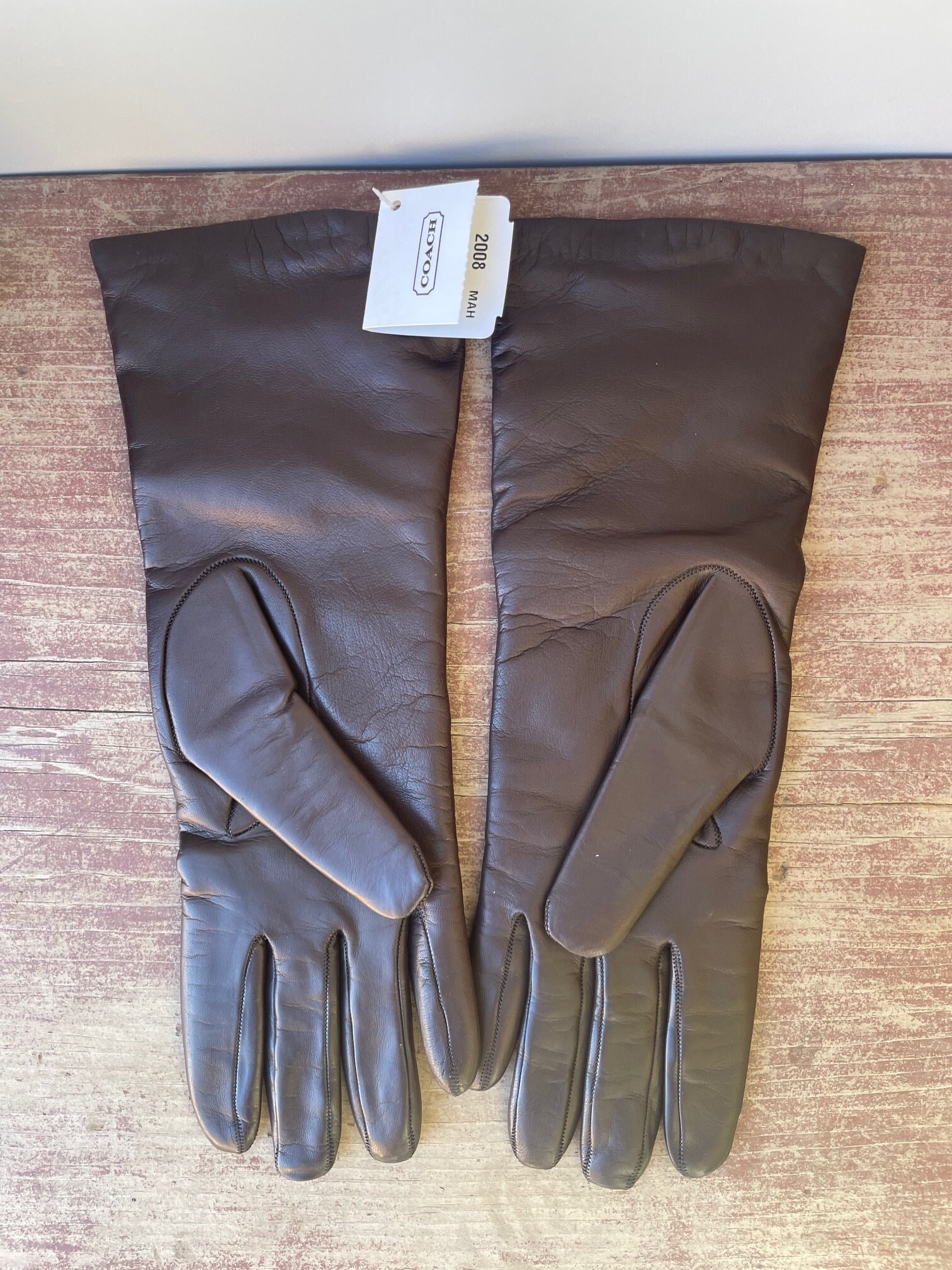 Coach gloves hot sale