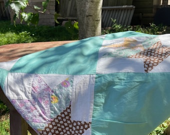 Vintage Machine Stitched Basket Quilt Top in Feed Sack Fabrics