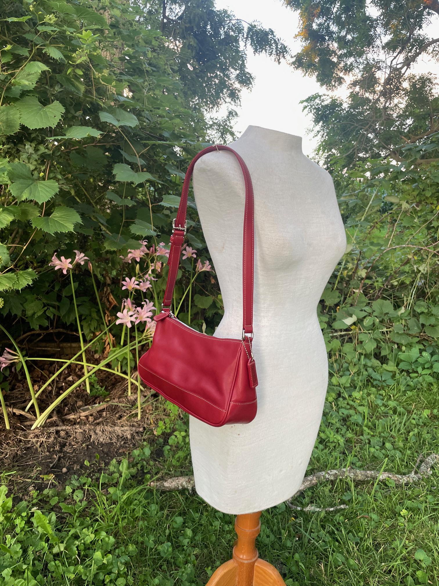 バッグ COACH HAMPTONS DEMI BAG RED 7785 Vintage Coach Red Demi Hampton Shoulder Bag With Original Hangtag