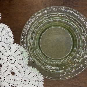 Vintage Uranium 8.25" Glass Plate