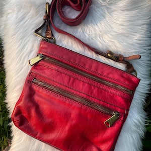 Vintage Fossil Red Leather Crossbody Bag