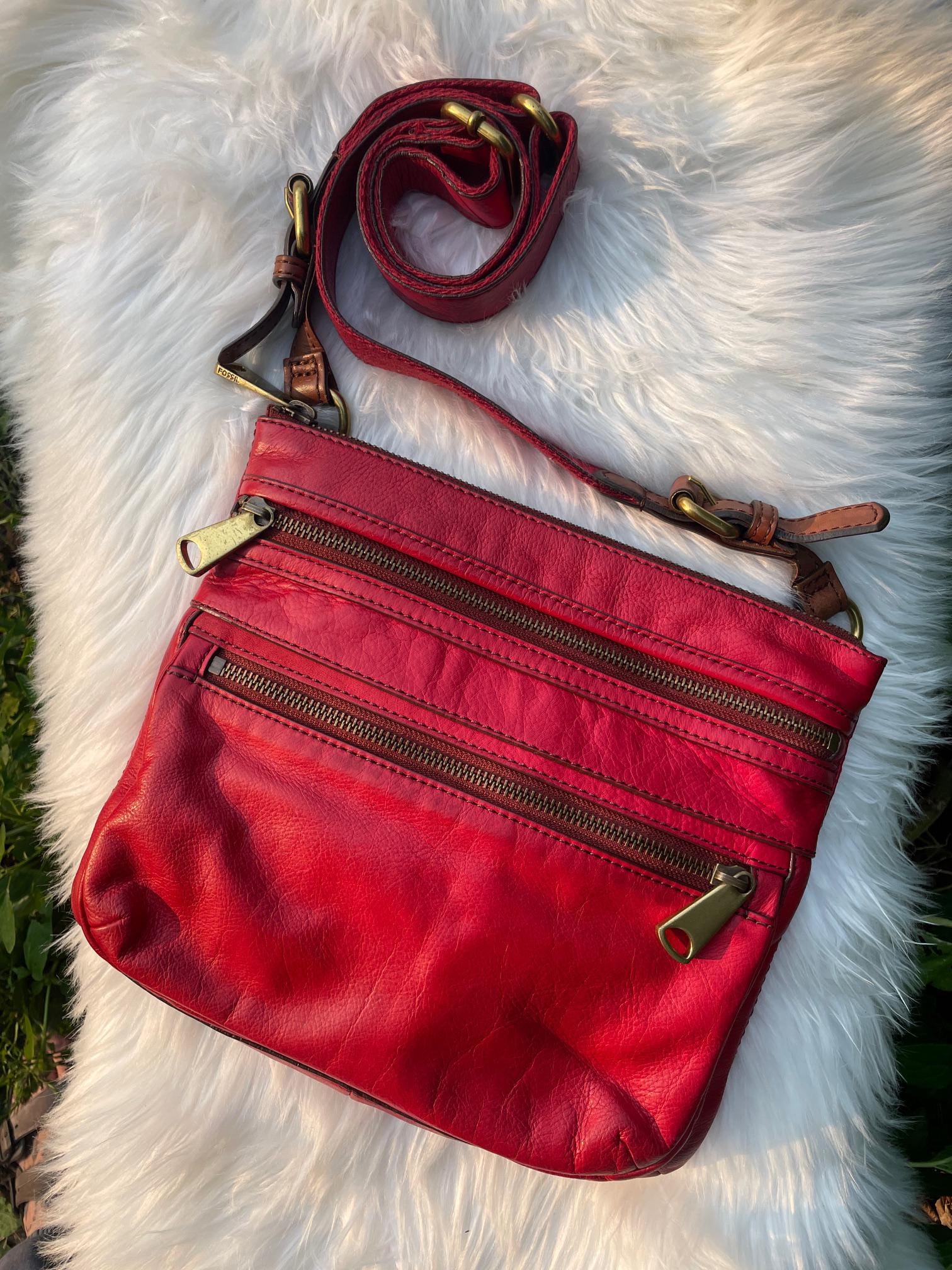 Vintage Fossil Red Leather Crossbody Bag - Etsy display picture 2