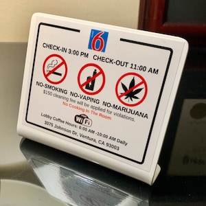 Hotel dla niepalących, marka i niezależny hotel, znak motelu z godzinami zameldowania i wymeldowania, godziny śniadań, minimalna ilość 20 sztuk, ponad 60 000 SPRZEDANE!
