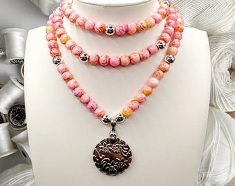 Thread String Cutter Necklace: Peach Beaded Yarn Snips, Sewing Embroidery Quilting Gift, Scissors Alternative