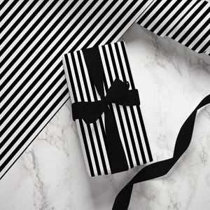 Carta da regalo a righe per compleanno, elegante carta da regalo per le feste, carta da regalo di lusso, classica carta da regalo natalizia a righe