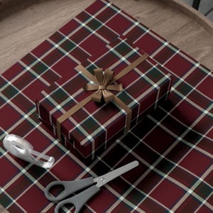 Carta da regalo a quadri bordeaux per le feste, carta da regalo di lusso per Natale, elegante carta da regalo per le feste, articoli per confezioni regalo per le feste, regalo di compleanno