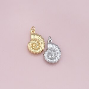 18K Gold Filled Shell Pendant,Conch Shell Charm Bracelet Necklace for DIY Jewelry Making Supply