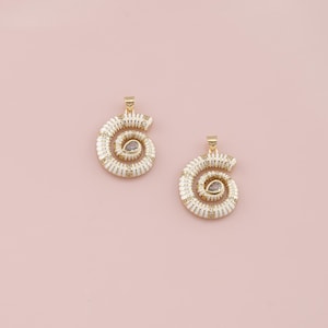 18K Gold Filled Tiny Conch Shell Pendant,Conch Shell Charm Bracelet Necklace for DIY Jewelry Making Supply