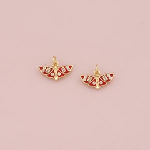 Colgante de mariposa chapado en oro de 18 quilates, pulsera con dije de mariposa esmaltada para hacer joyas DIY.