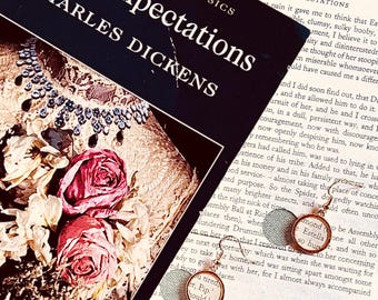 Orecchini Great Expectations - Gioielli letterari fatti a mano, regalo di Charles Dickens