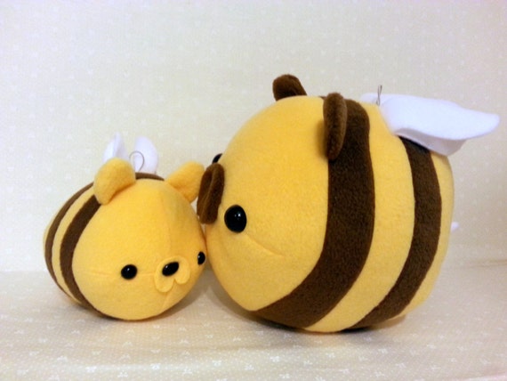 peluche de abeja