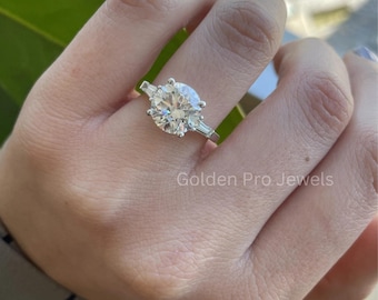 IGI Certified Lab Grown Diamond Engagement Ring: Art Deco Hidden Halo