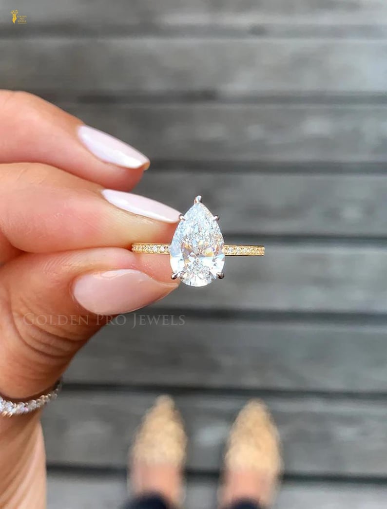 2 Carat Pear Lab Grown Diamond Engagement Ring: Two Tone Bridal Ring - Etsy