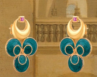 Earrings necklace bracelet