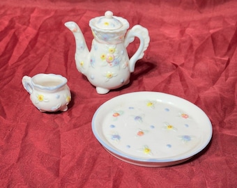 Vintage 4-Piece Miniature Porcelain Tea Set Dollhouse Furniture Collectible China