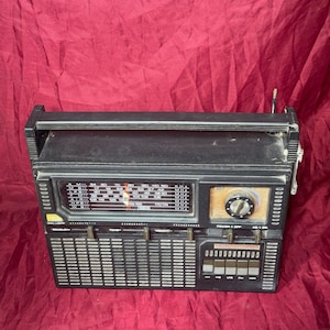DYN Electronics ds-1028 Radio multibande AM/FM/Air/etc. Fonctionne